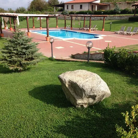 Fratas Agriturismo Belvedere * Brognaturo